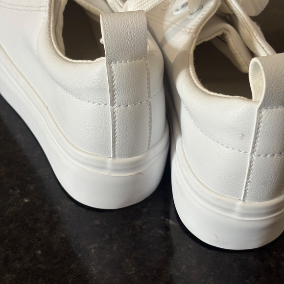 NEW - Women's Fashion Casual White Platform Sneakers - SZ 5 - Picture 5 of 12